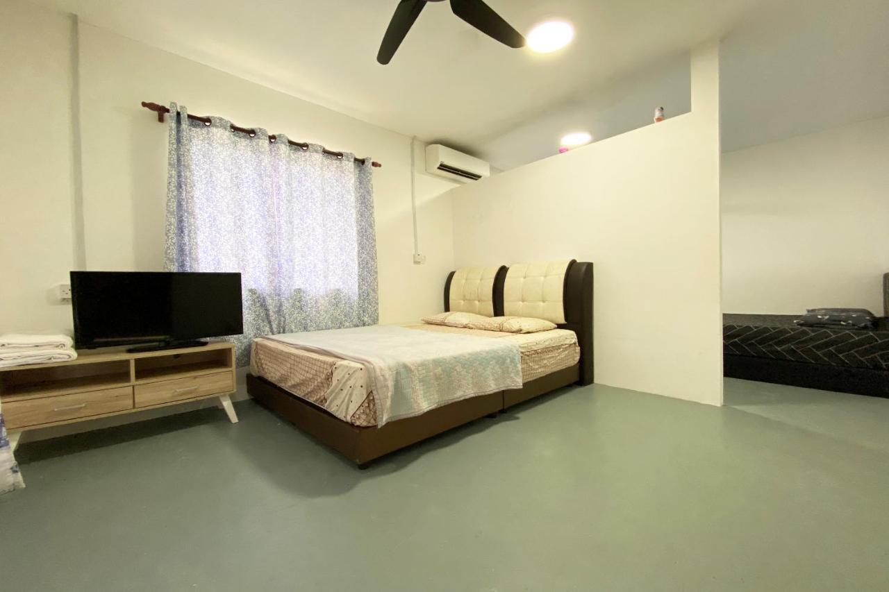 מלון קוטה קינבלו Oyo 90317 Ambong Bay Resthouse מראה חיצוני תמונה