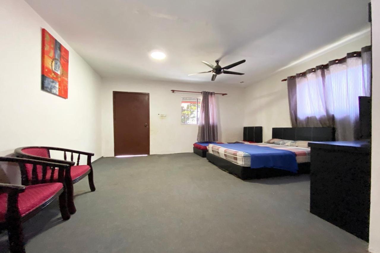 מלון קוטה קינבלו Oyo 90317 Ambong Bay Resthouse מראה חיצוני תמונה